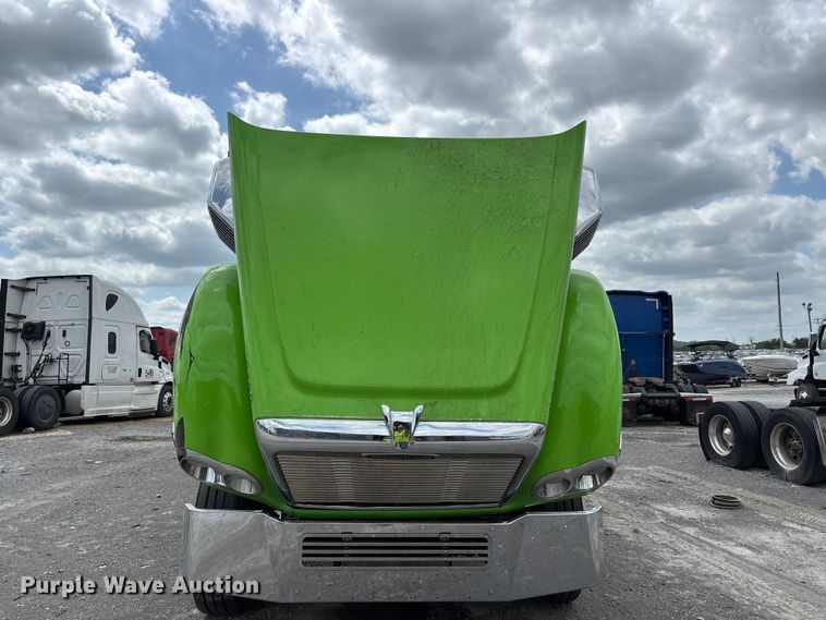 image for item YA3138 2020 Freightliner Coronado glider kit semi truck