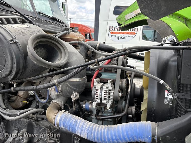 image for item YA3138 2020 Freightliner Coronado glider kit semi truck