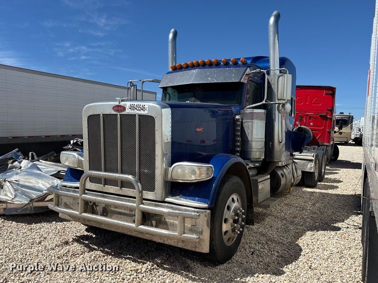image for item YA3157 2020 Peterbilt 389 semi truck