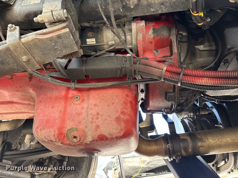 image for item YA3157 2020 Peterbilt 389 semi truck