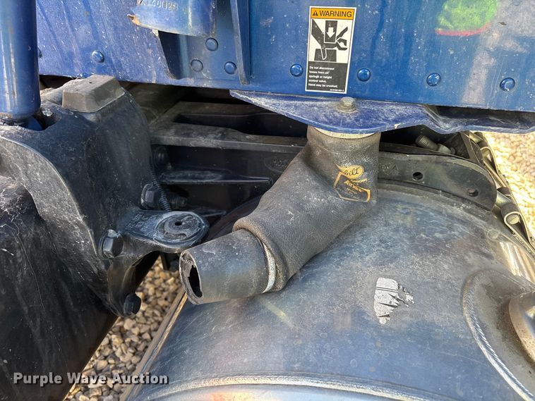 image for item YA3157 2020 Peterbilt 389 semi truck