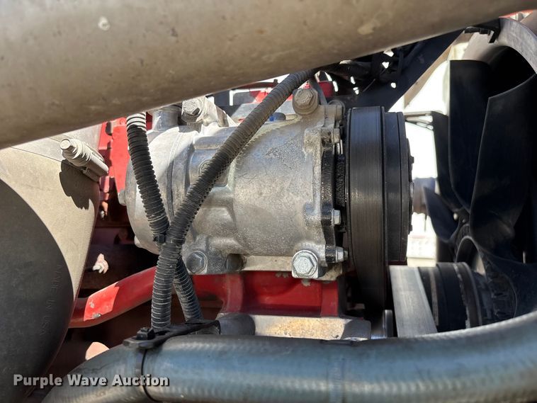 image for item YA3157 2020 Peterbilt 389 semi truck