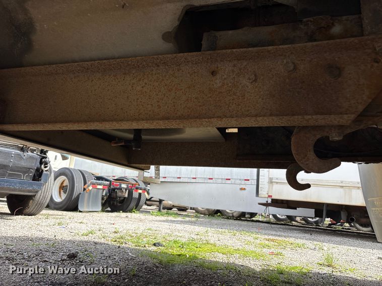 image for item YA3165 2005 Mack CV713 fuel / lube truck