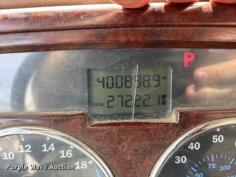 image for item YA3165 2005 Mack CV713 fuel / lube truck