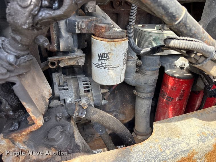 image for item YA3165 2005 Mack CV713 fuel / lube truck