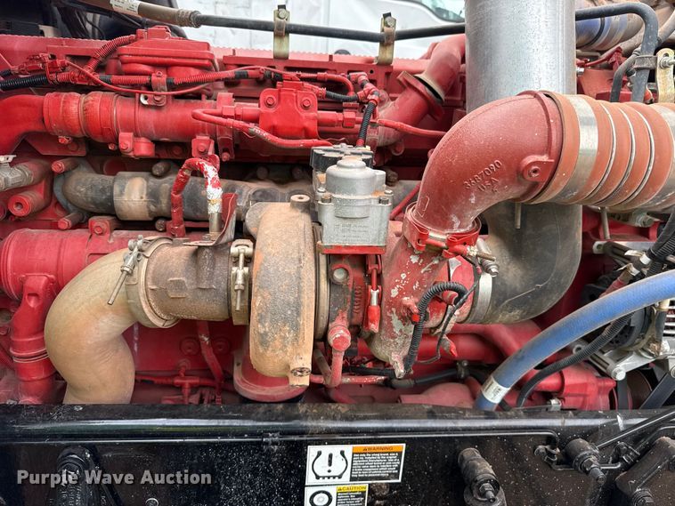 image for item YA3183 2023 Peterbilt 389 semi truck