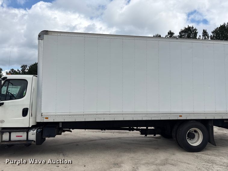 image for item YA3213 2018 Freightliner Business Class M2 box truck