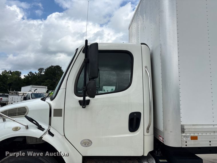 image for item YA3213 2018 Freightliner Business Class M2 box truck