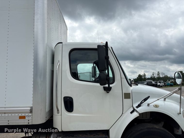 image for item YA3213 2018 Freightliner Business Class M2 box truck