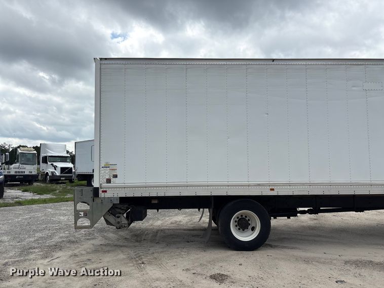 image for item YA3213 2018 Freightliner Business Class M2 box truck