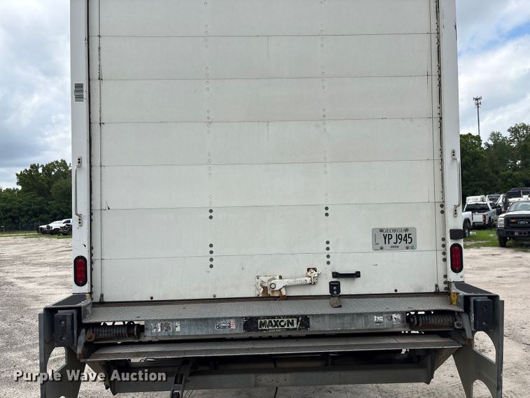 image for item YA3213 2018 Freightliner Business Class M2 box truck