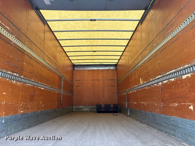 image for item YA3213 2018 Freightliner Business Class M2 box truck