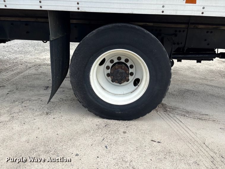 image for item YA3213 2018 Freightliner Business Class M2 box truck