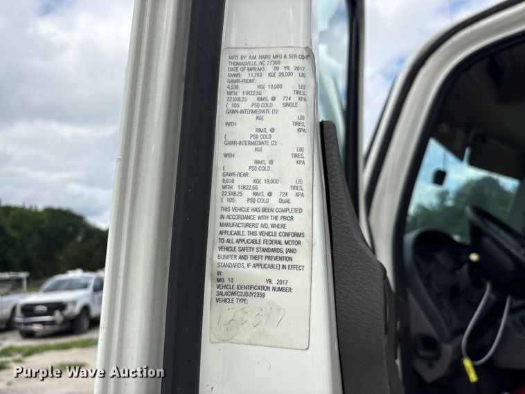 image for item YA3213 2018 Freightliner Business Class M2 box truck