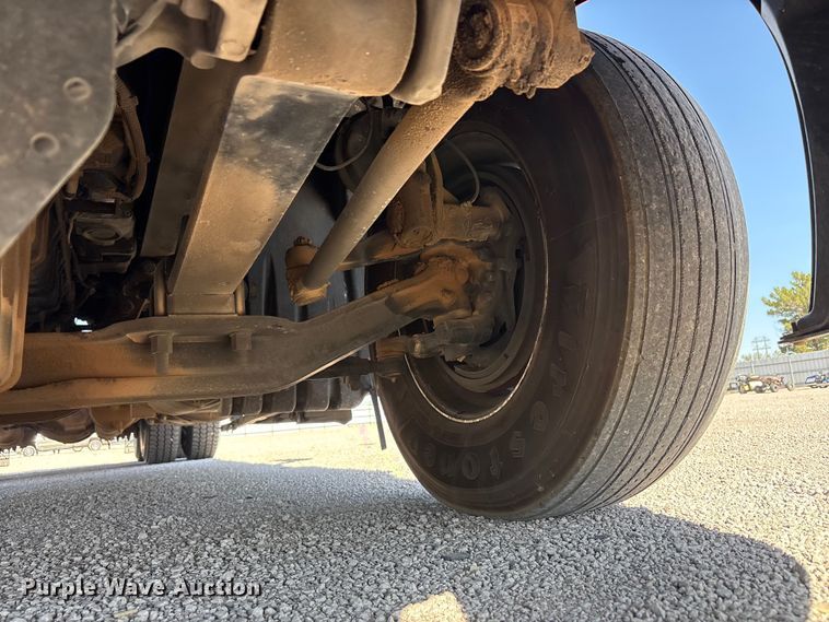 image for item YA3257 2019 Freightliner Cascadia semi truck