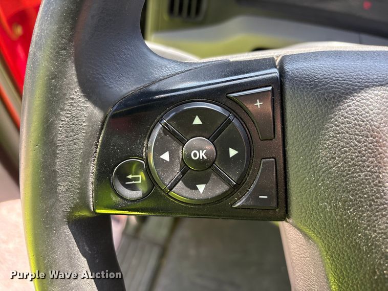image for item YA3257 2019 Freightliner Cascadia semi truck