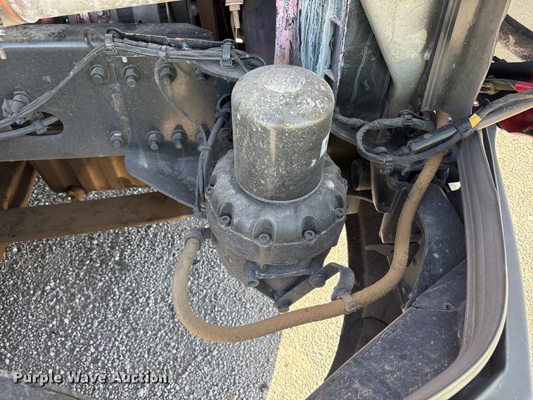 image for item YA3257 2019 Freightliner Cascadia semi truck