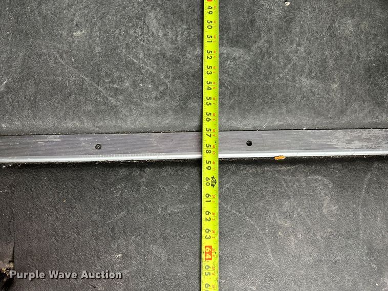 image for item YA3318 2019 Freightliner Cascadia semi truck