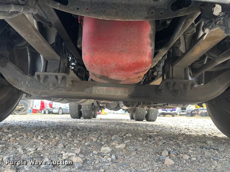 image for item YA3319 2016 International ProStar Plus semi truck