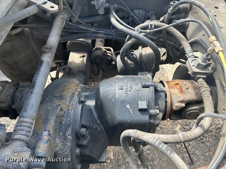 image for item YA3319 2016 International ProStar Plus semi truck