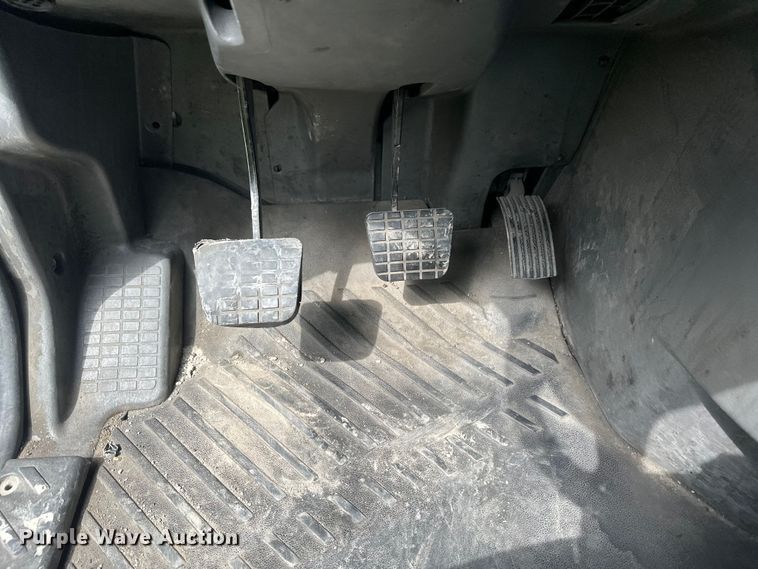 image for item YA3319 2016 International ProStar Plus semi truck