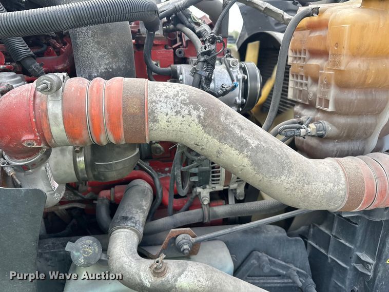 image for item YA3319 2016 International ProStar Plus semi truck