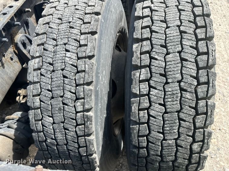 image for item YA3319 2016 International ProStar Plus semi truck
