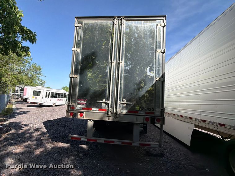 image for item YA3336 2017 Wabash RFALHSA refrigerated van trailer