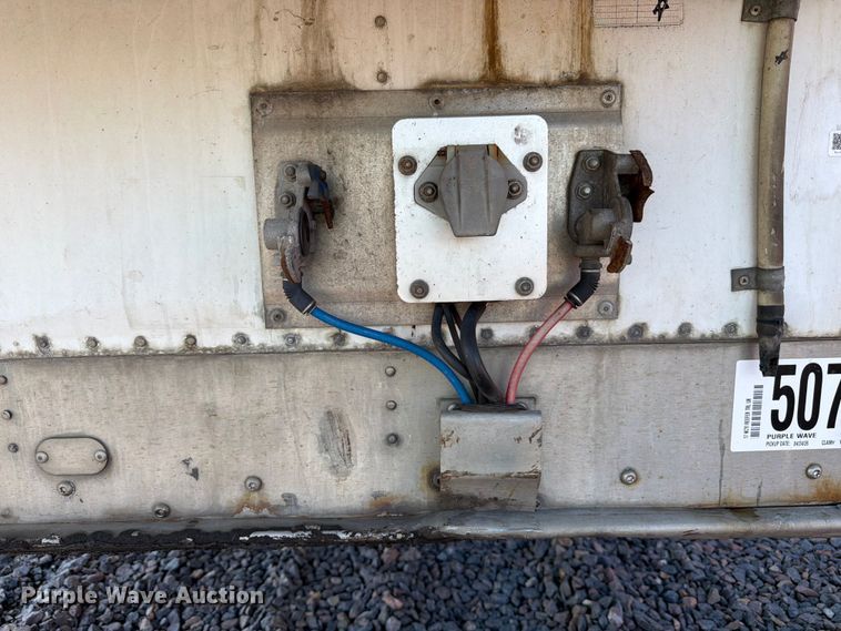 image for item YA3336 2017 Wabash RFALHSA refrigerated van trailer