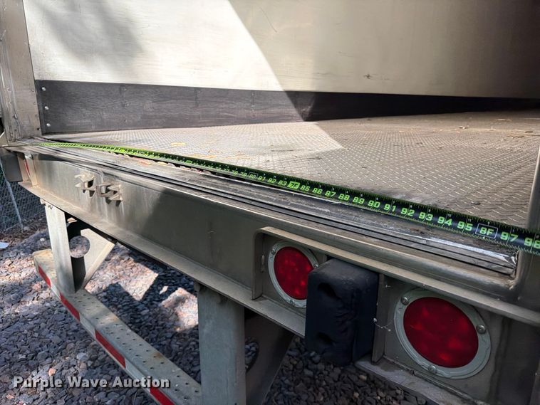 image for item YA3336 2017 Wabash RFALHSA refrigerated van trailer
