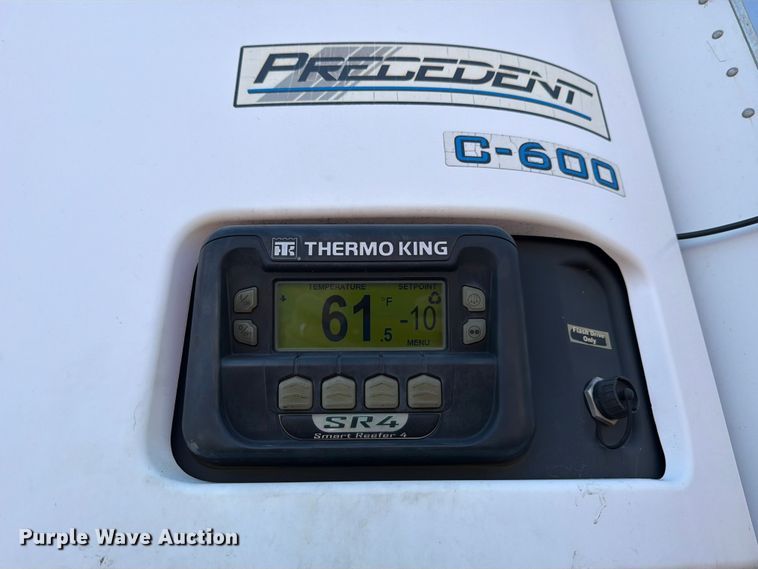 image for item YA3336 2017 Wabash RFALHSA refrigerated van trailer