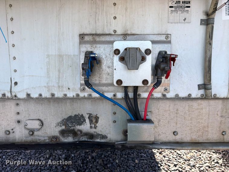 image for item YA3337 2017 Wabash RFALHSA refrigerated van trailer