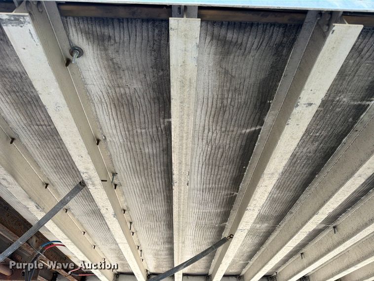 image for item YA3337 2017 Wabash RFALHSA refrigerated van trailer