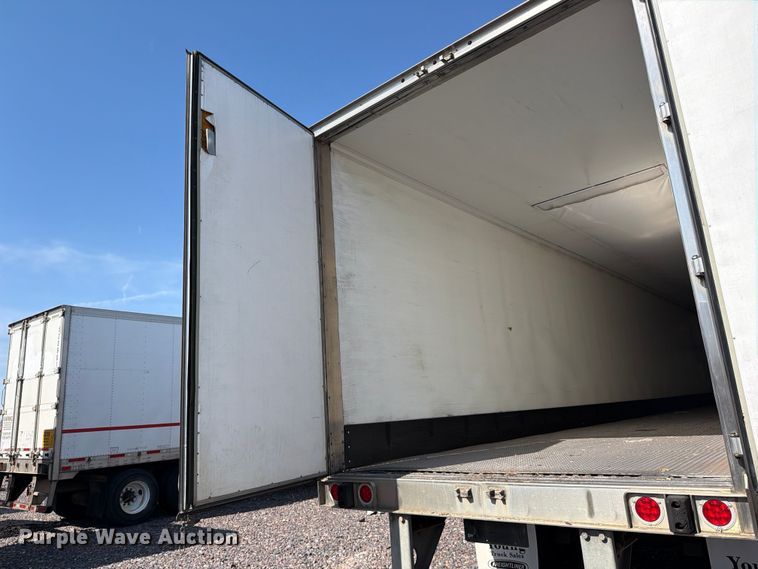 image for item YA3337 2017 Wabash RFALHSA refrigerated van trailer