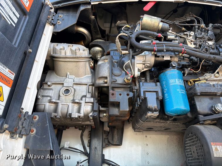 image for item YA3337 2017 Wabash RFALHSA refrigerated van trailer