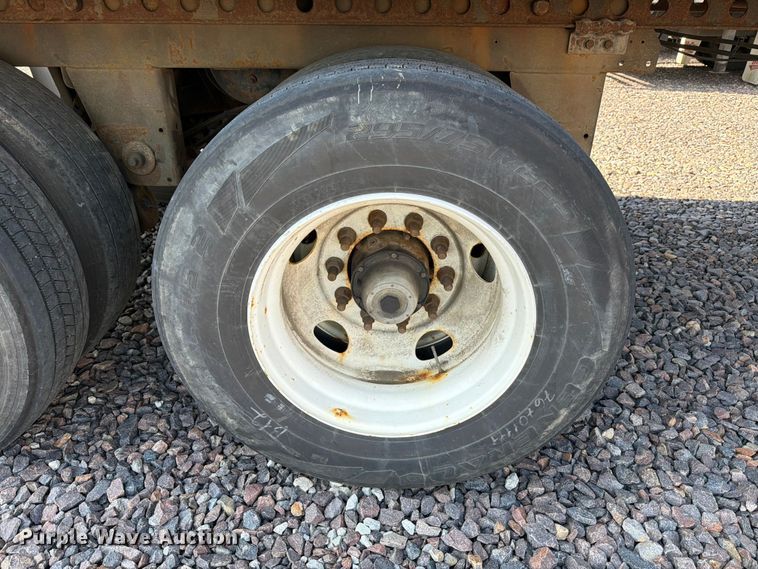 image for item YA3337 2017 Wabash RFALHSA refrigerated van trailer