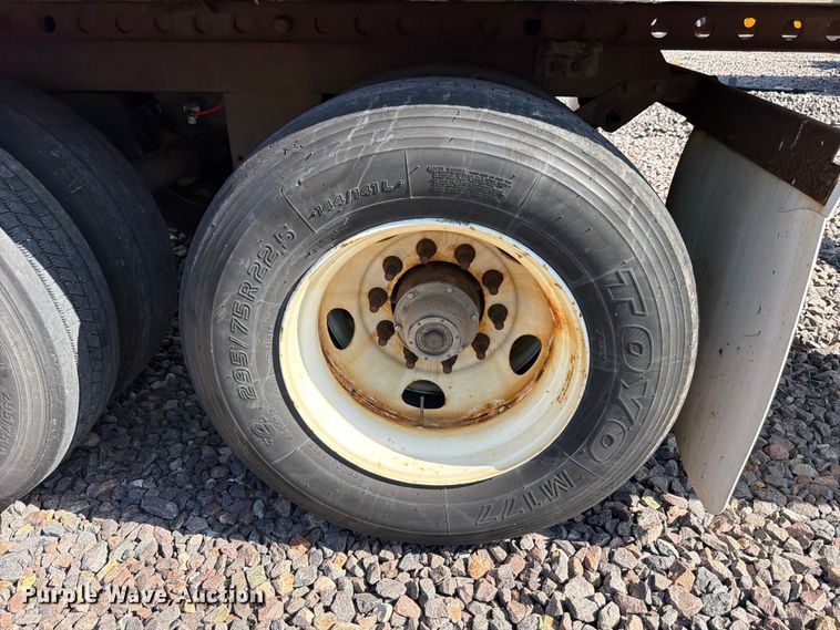 image for item YA3337 2017 Wabash RFALHSA refrigerated van trailer
