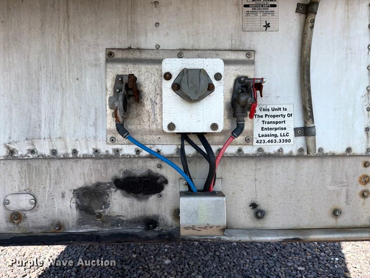 image for item YA3338 2017 Wabash RFALHSA refrigerated van trailer