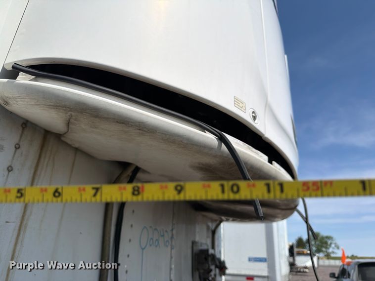 image for item YA3338 2017 Wabash RFALHSA refrigerated van trailer