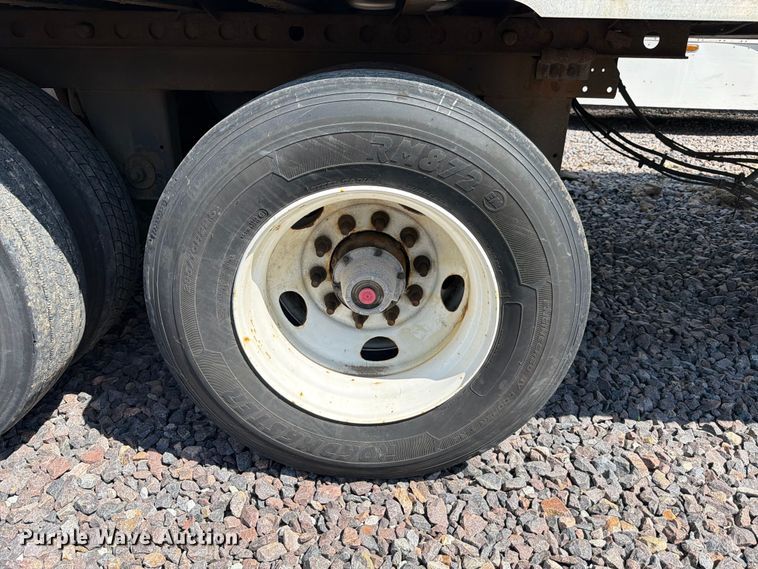 image for item YA3338 2017 Wabash RFALHSA refrigerated van trailer