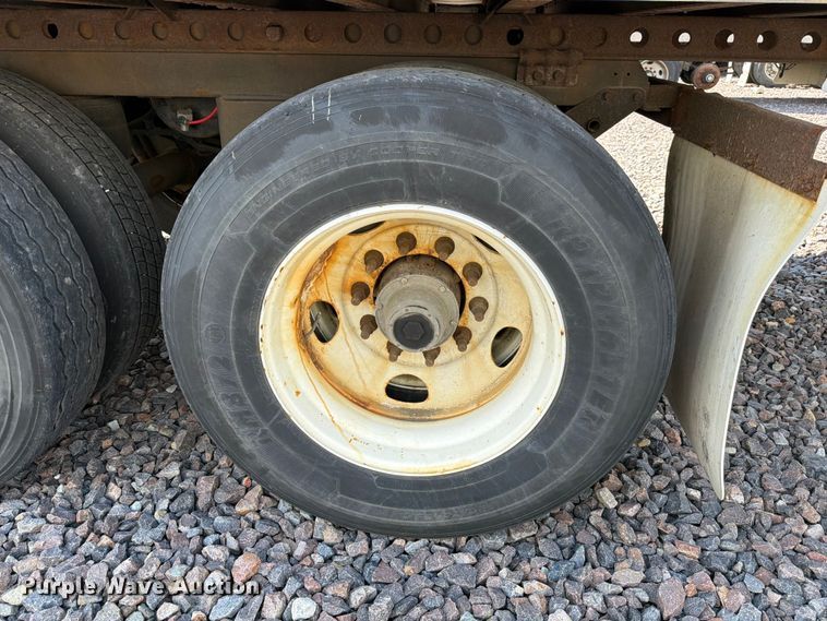 image for item YA3338 2017 Wabash RFALHSA refrigerated van trailer