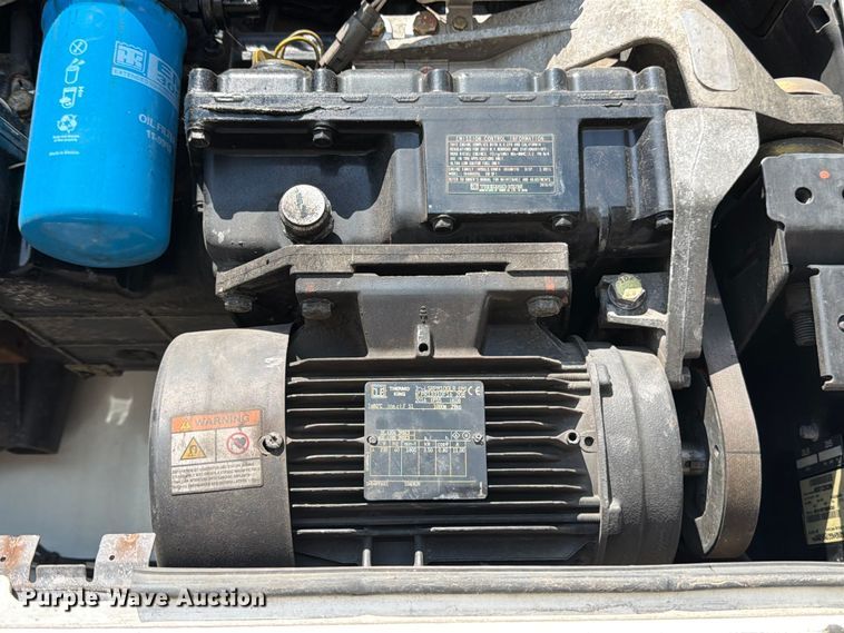 image for item YA3339 2017 Wabash RFALHSA refrigerated van trailer