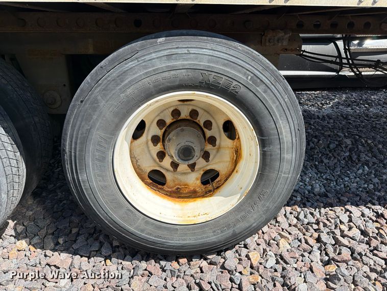 image for item YA3339 2017 Wabash RFALHSA refrigerated van trailer