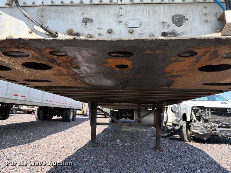 image for item YA3340 2017 Wabash RFALHSA refrigerated van trailer
