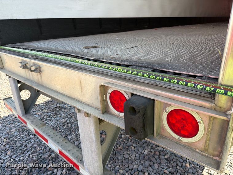 image for item YA3340 2017 Wabash RFALHSA refrigerated van trailer