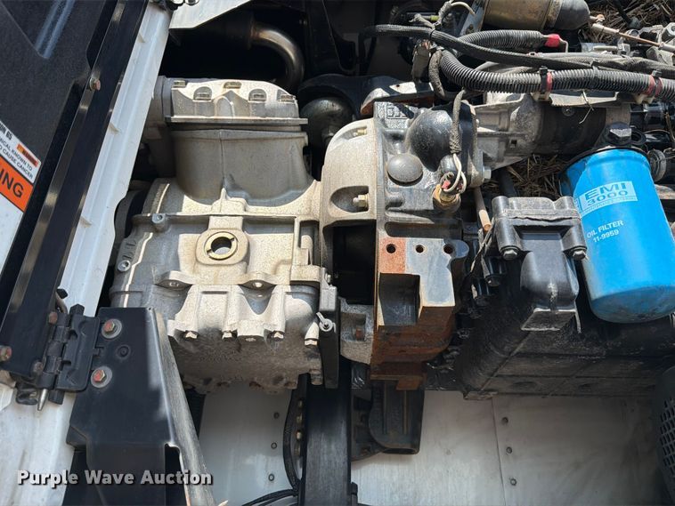 image for item YA3340 2017 Wabash RFALHSA refrigerated van trailer