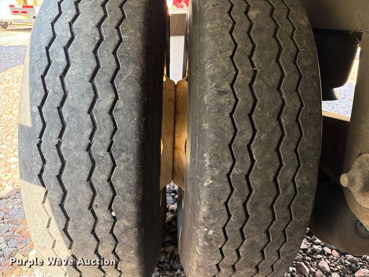 image for item YA3340 2017 Wabash RFALHSA refrigerated van trailer