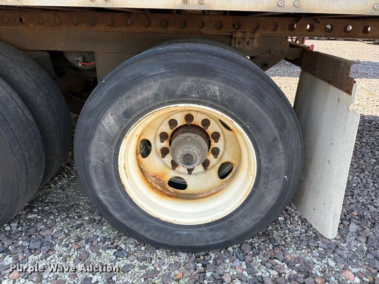 image for item YA3340 2017 Wabash RFALHSA refrigerated van trailer