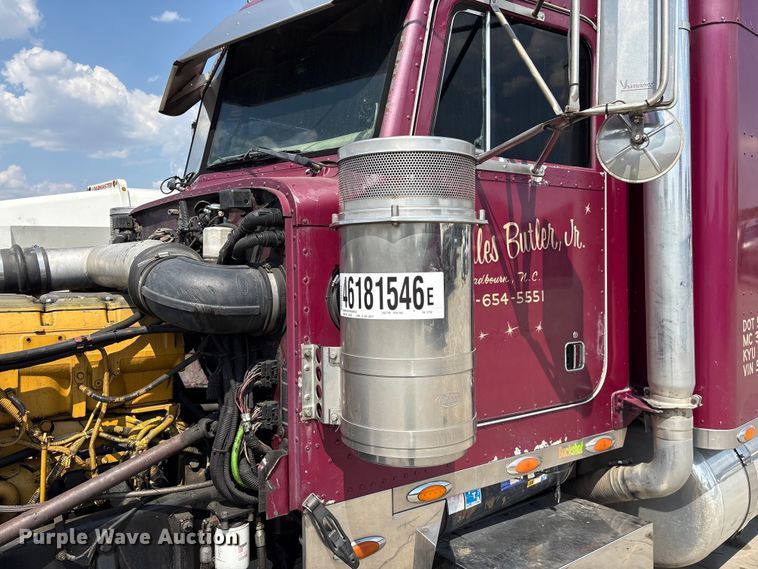 image for item YA3342 2000 Peterbilt 379 semi truck