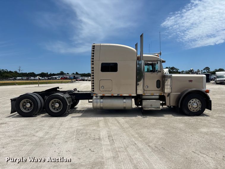 image for item YA3359 2003 Peterbilt 379 semi truck